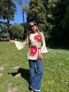 Vintage 1970s Shaheen bell sleeve tunic top